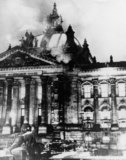 Fotografie: Das brennende Reichstagsgebäude Fotografie: Das brennende Reichstagsgebäude